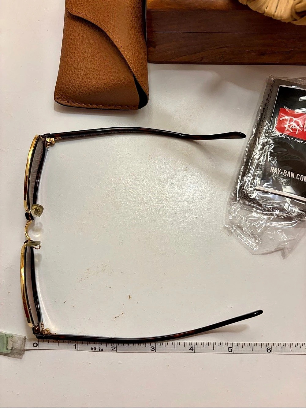 Ray-Ban Clubmaster Classic Clubmaster Sunglasses in Brown & Green Like New - Picture 4 of 15